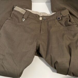 686 Women's After Dark Softshell Snowboard pants size small